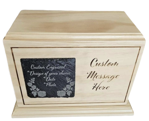 Pino Grabado con Piedra